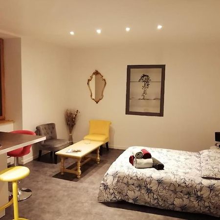 La Chambre De Ze Tournus Esterno foto